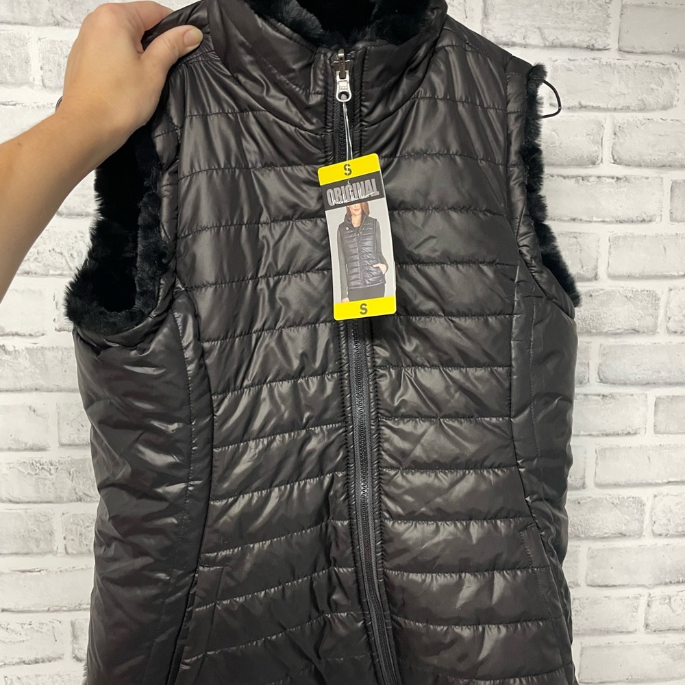 OLAY Women's Dark Quilted Vest